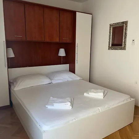 Maslina Makarska
